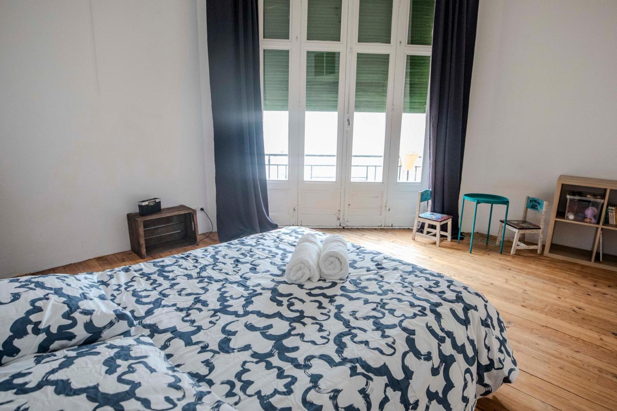 L'Appartement Lieu De Qualite En Centre Ville De Pau Exterior photo